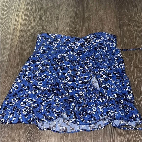 Zara Blue and White Wrap Mini Skirt Casual Resort Wear - Picture 1 of 3